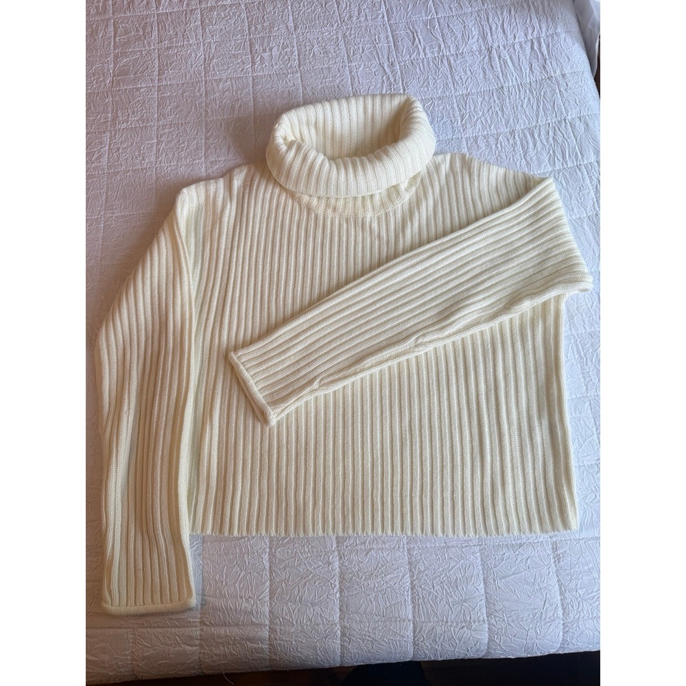 Poof Apparel Womens Ivory Ribbed Turtleneck Cropped Sweater Size Medium